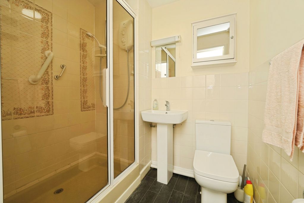 Additional image 8 of 2 bed flat for saleTanners Court, Thornbury BS35