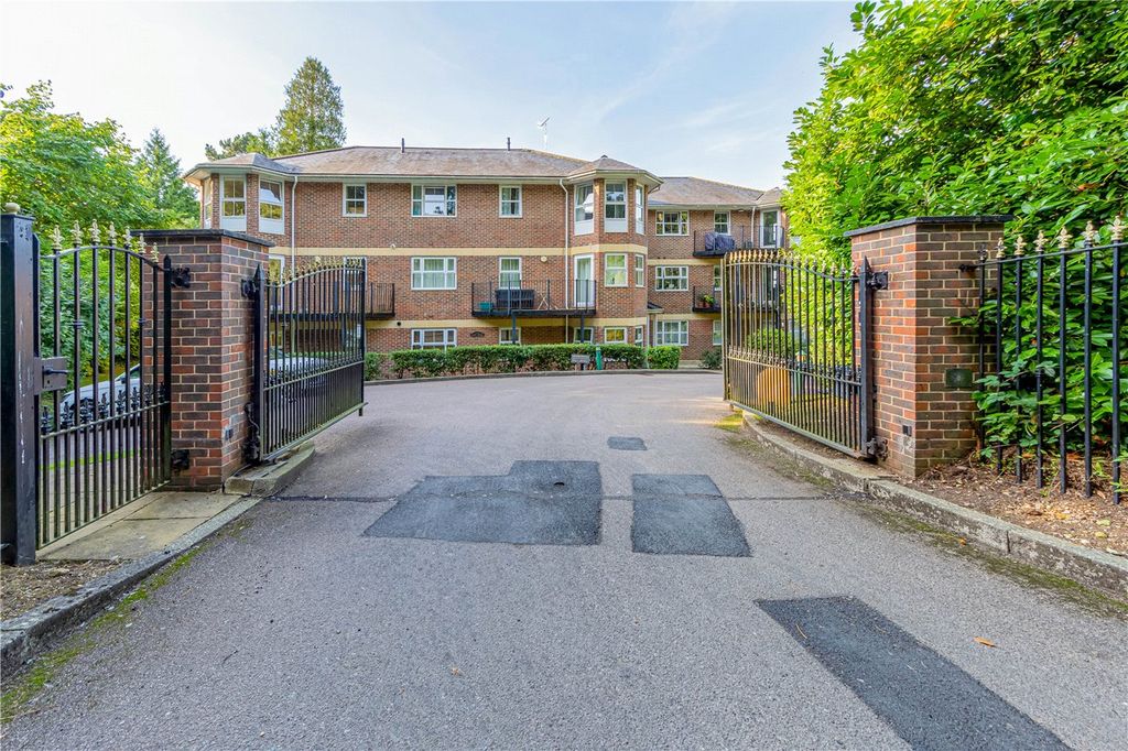 Additional image 12 of 2 bed flat for saleChesham Road, Berkhamsted HP4