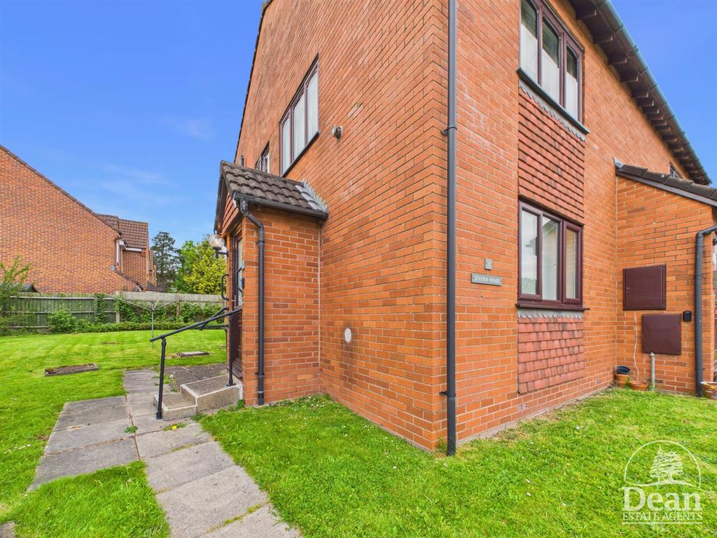 Additional image 8 of 2 bed flat for saleHawthorn Court, Kimberley Drive, Lydney GL15