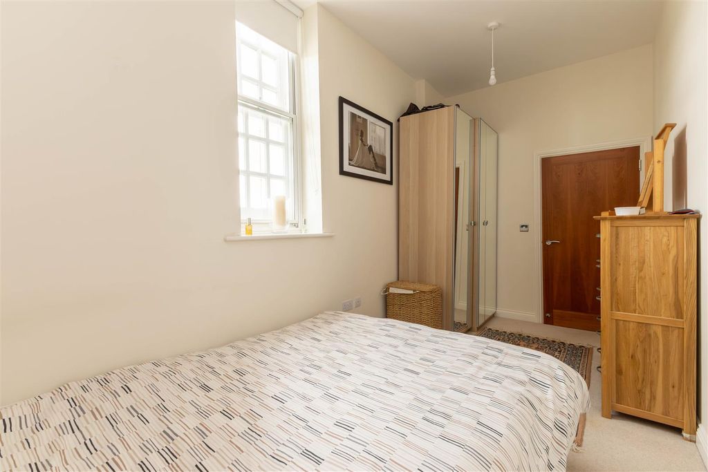 Additional image 14 of 3 bed flat for saleJames Walk, Bexhill-On-Sea TN40