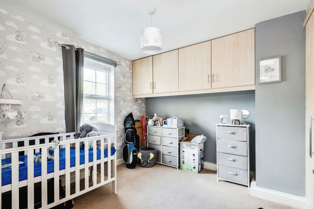 Additional image 8 of 2 bed flat for saleFlax Crescent, Carterton OX18