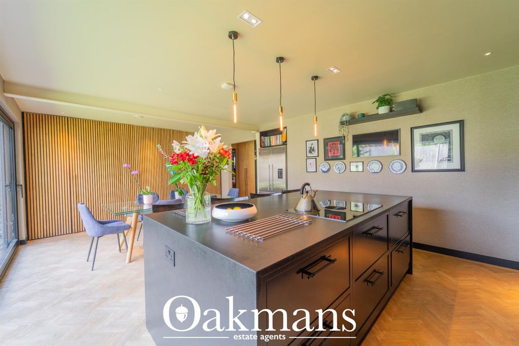 Additional image 2 of 3 bed detached house for saleBirmingham Road, Marlbrook, Bromsgrove, Worcestershire B61
