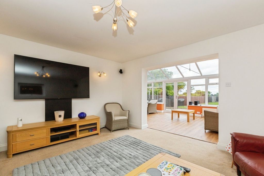 Additional image 23 of 4 bed detached house for saleWendover Road, Weston Turville, Aylesbury HP22