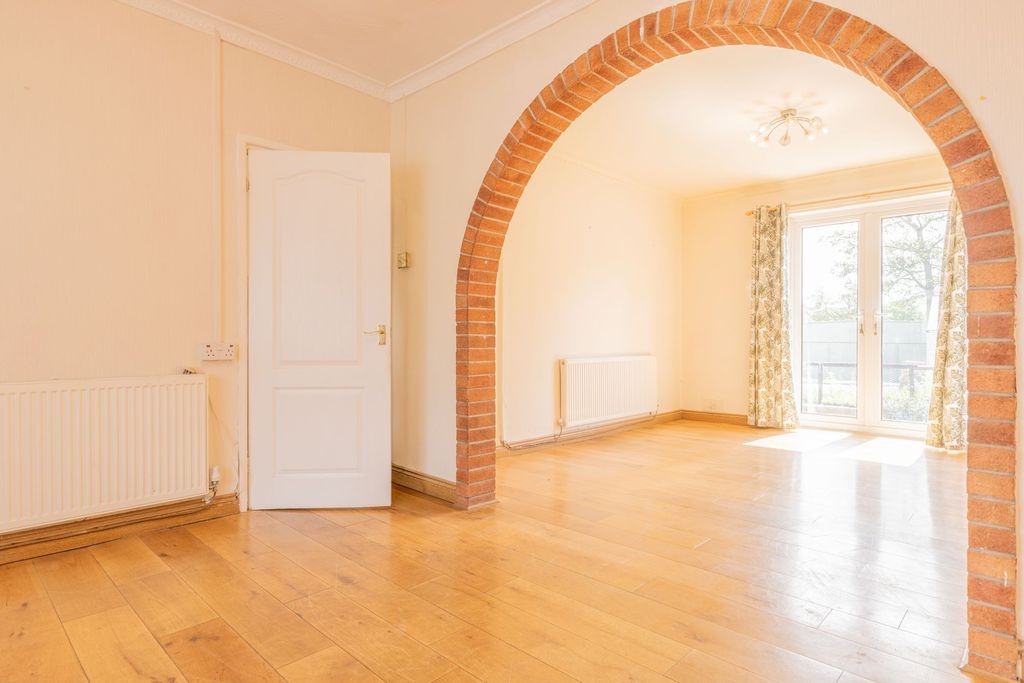 Additional image 8 of 3 bed semi-detached house for saleCromwell Road, Newport NP19