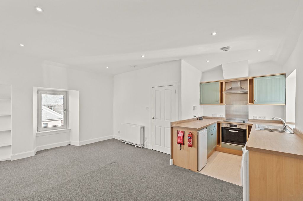 Additional image 3 of 2 bed flat for saleHunter Street, Auchterarder PH3