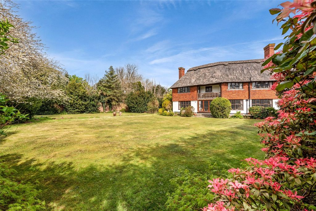 5 bed detached house for saleMain Road, Yapton, Arundel, West Sussex BN18