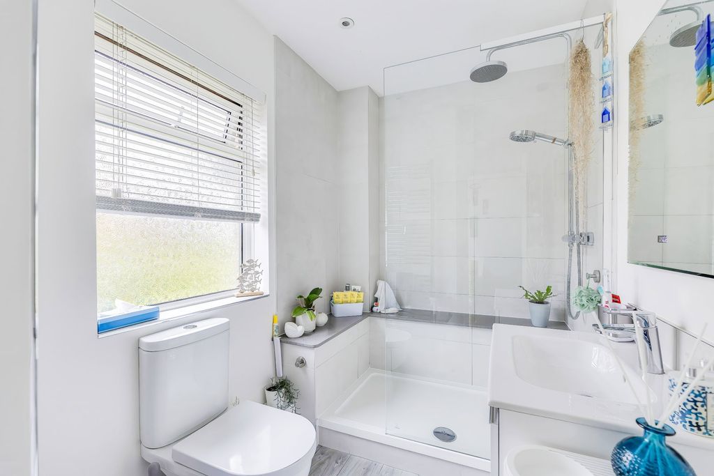 Additional image 18 of 2 bed flat for saleSt. Edeyrns Road, Cyncoed, Cardiff CF23
