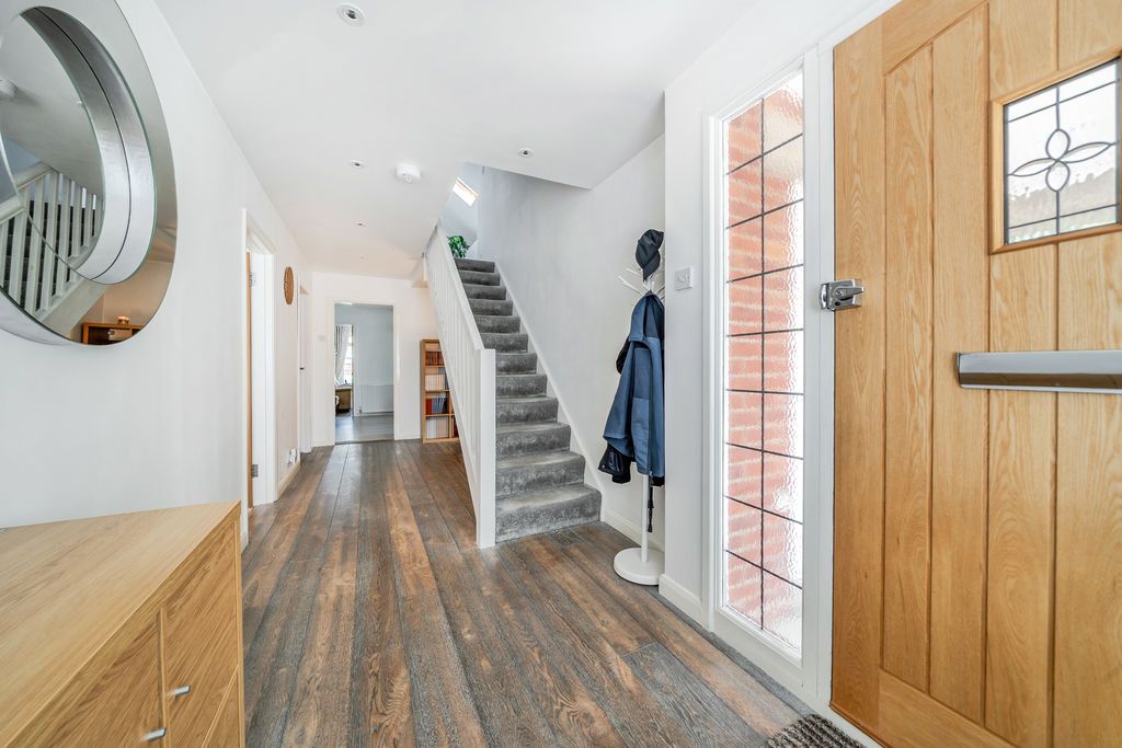 Additional image 16 of 4 bed detached house for saleHartshill, Bedford MK41