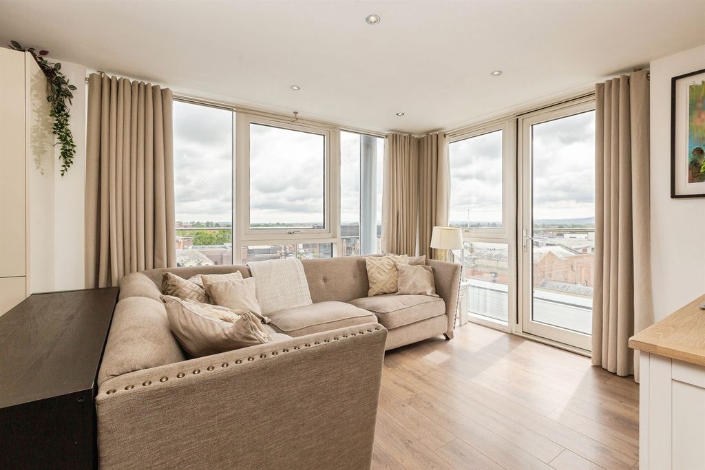 Additional image 5 of 2 bed penthouse for saleGreat Western Street, Aylesbury HP20