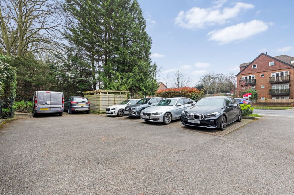 Additional image 12 of 2 bed flat for saleCopers Cope Road, Beckenham BR3