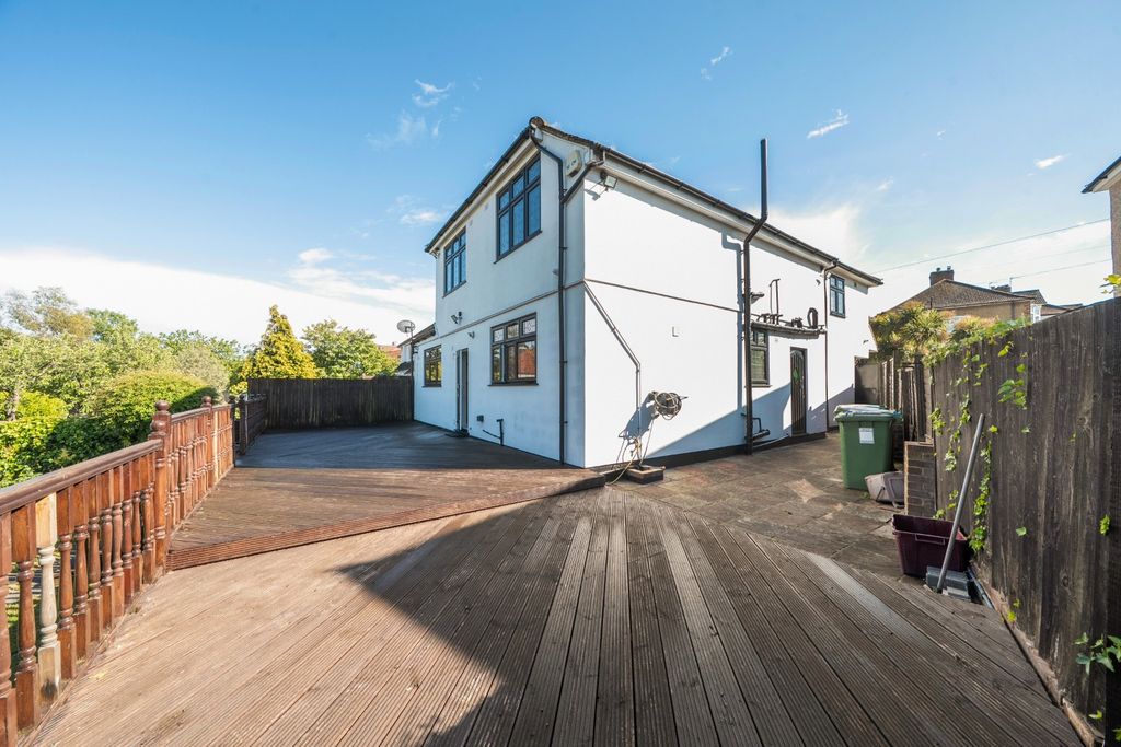 Additional image 19 of 5 bed semi-detached house for saleSandhurst Road, Bexley, Kent DA5