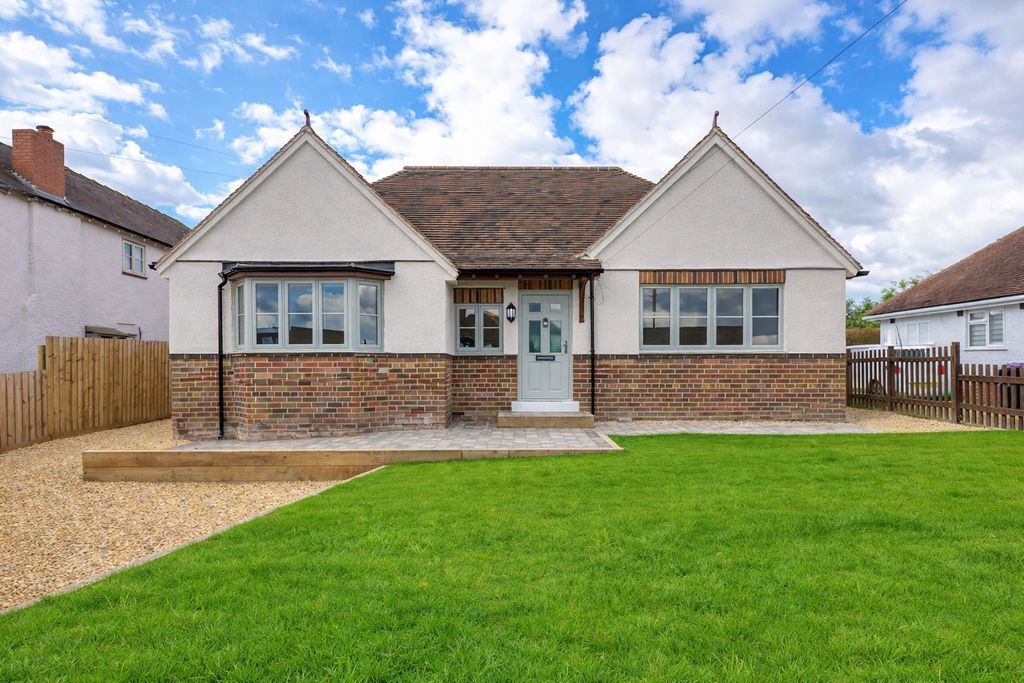 3 bed detached bungalow for saleBridgnorth Road, Broseley TF12