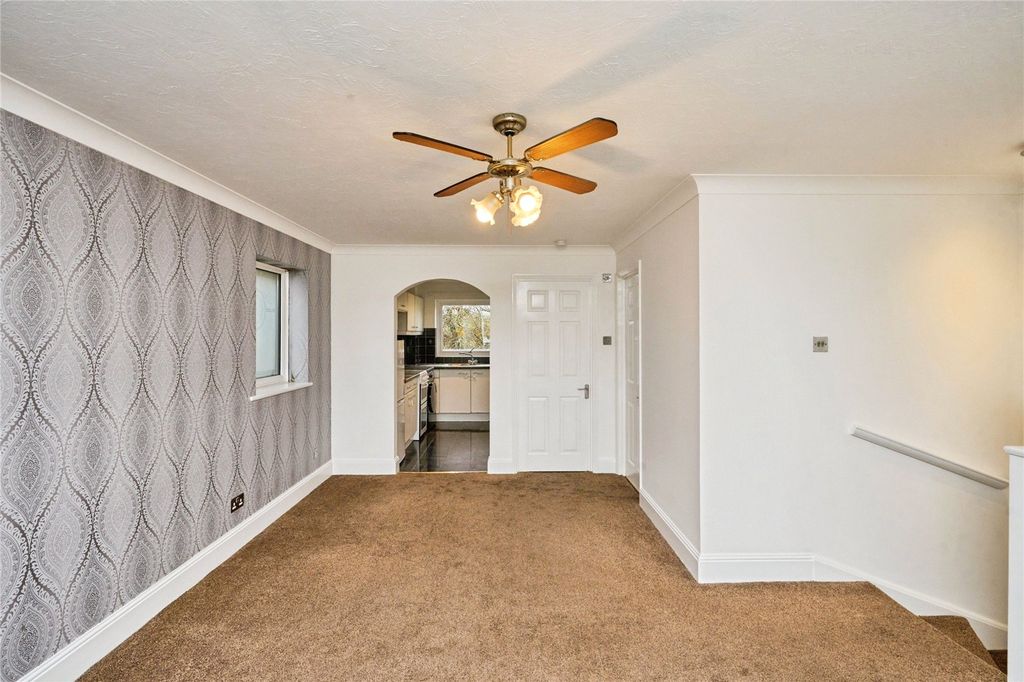 Additional image 2 of 1 bed flat for saleThe Warren, Sandown, Isle Of Wight PO36