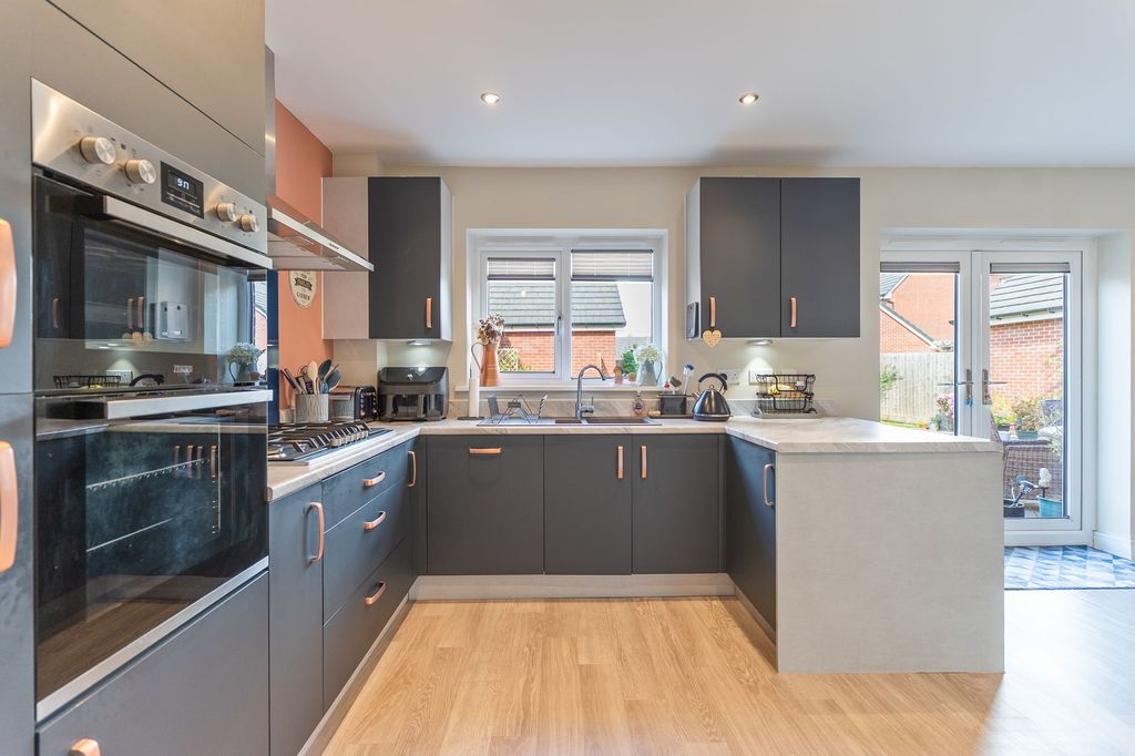 Additional image 3 of 4 bed detached house for saleFerrite Road, Newport NP19