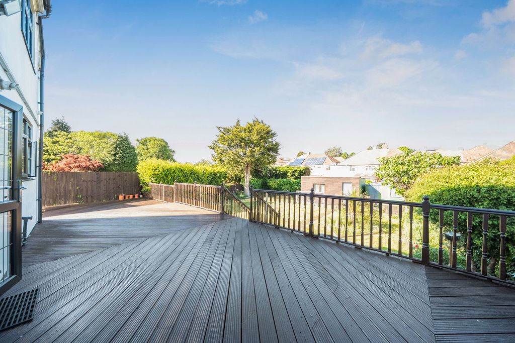 Additional image 18 of 5 bed semi-detached house for saleSandhurst Road, Bexley, Kent DA5