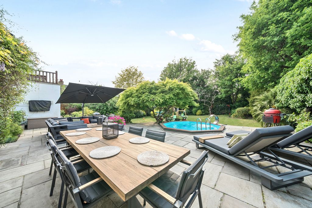 Additional image 2 of 6 bed detached house for saleShawfield Park, Bromley BR1