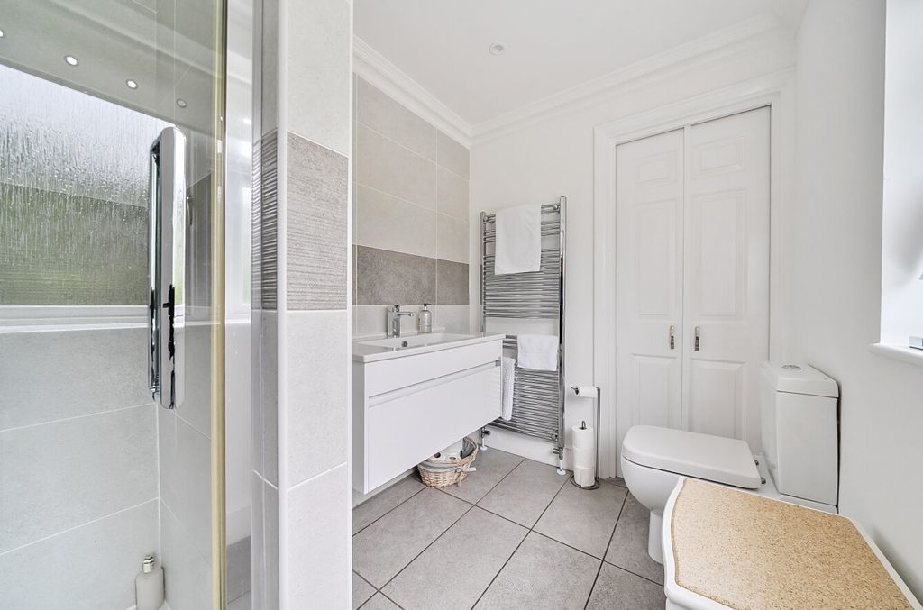 Additional image 9 of 4 bed detached house for saleOakley Road, Bromley Common, Kent BR2