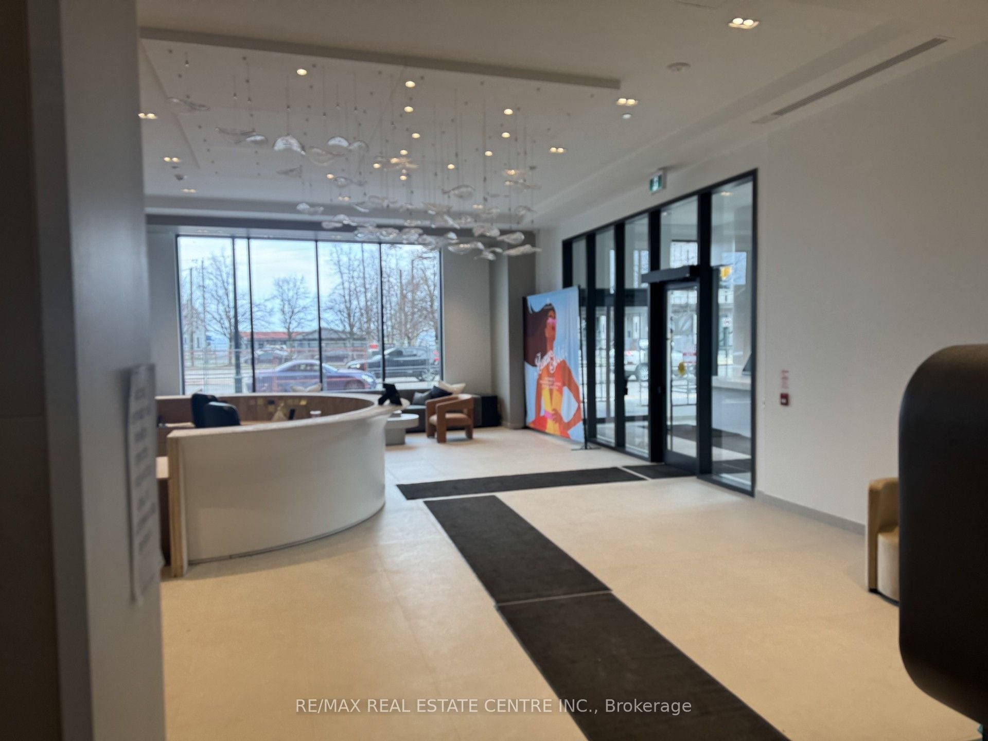Additional image 6 of 2075 Lakeshore Road, Burlington, ON, L7R 0H3
