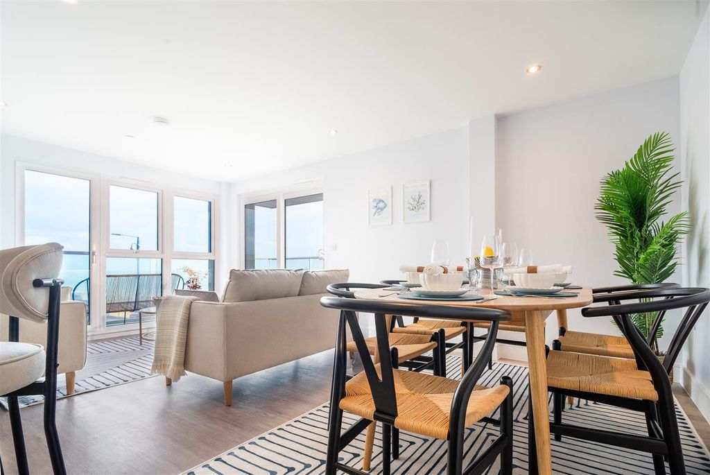 Additional image 12 of 2 bed flat for saleBreakwater Way, Sandown PO36