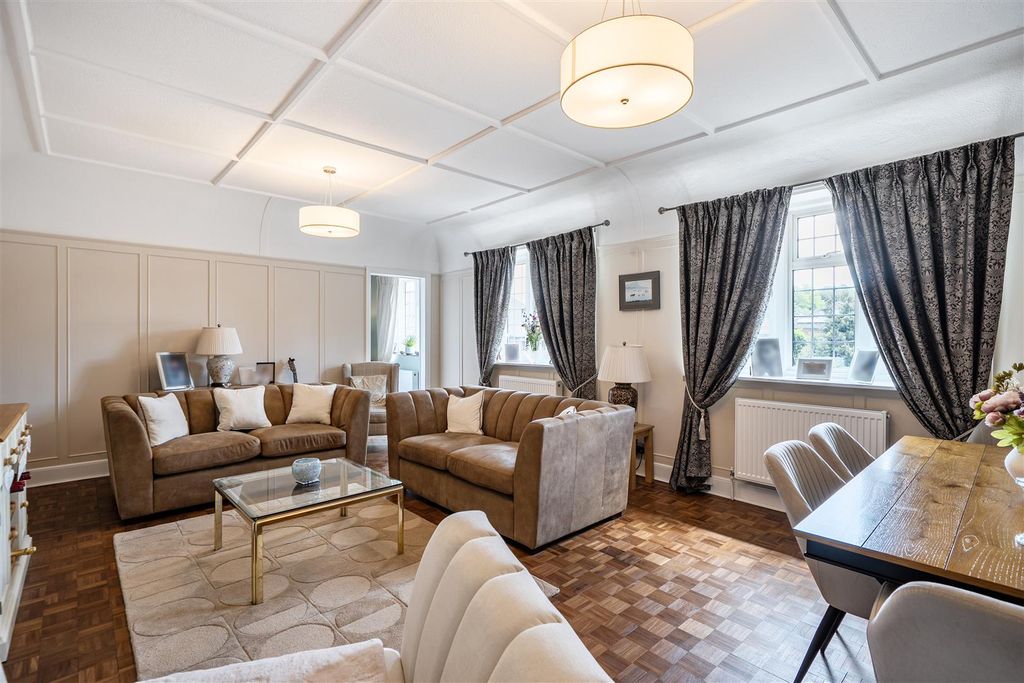 Additional image 7 of 3 bed flat for saleWinkworth Place, Banstead SM7