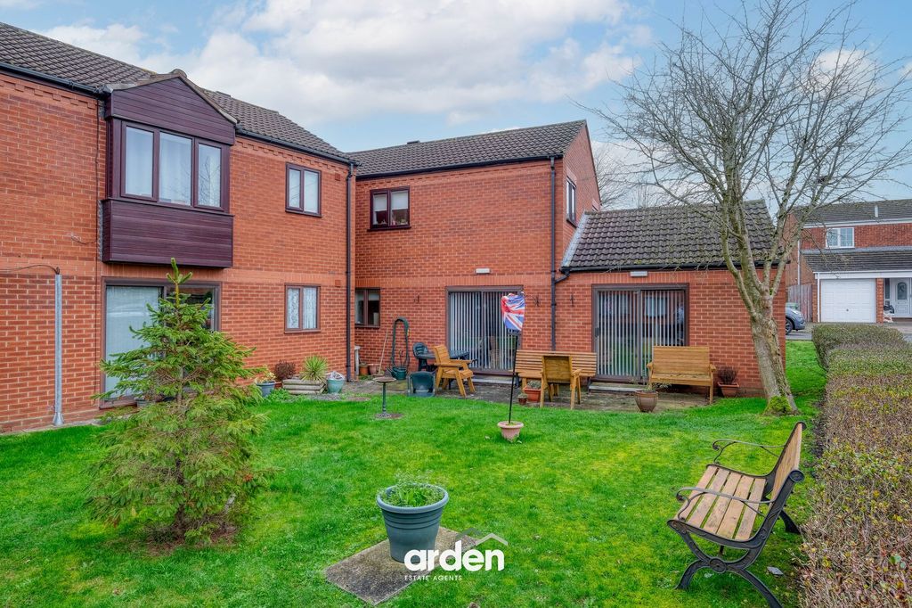 Additional image 11 of 2 bed flat for saleForegate Street, Astwood Bank B96