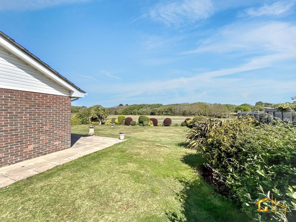 Additional image 21 of 3 bed detached bungalow for saleCooden Sea Road, Cooden, Bexhill-On-Sea TN39