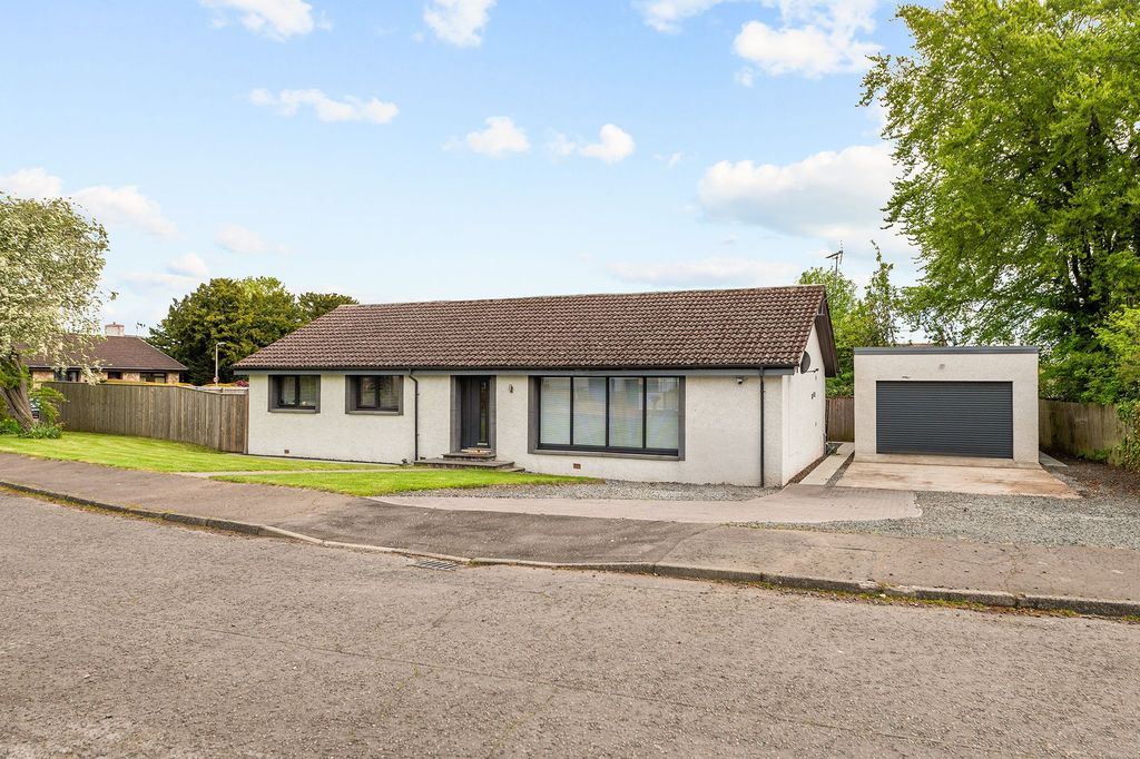 3 bed detached bungalow for saleThe Grove, Auchterarder PH3