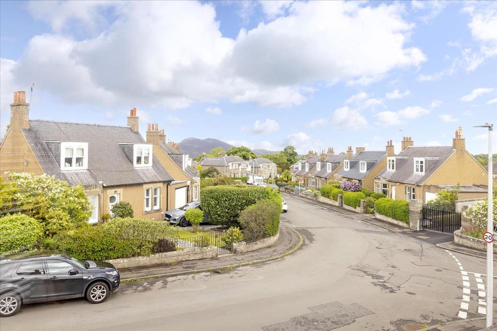 Additional image 21 of 3 bed flat for sale13 Park Crescent, Edinburgh EH16