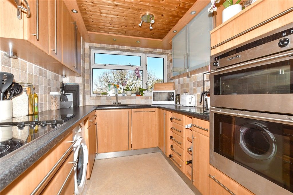 Additional image 8 of 2 bed flat for salePound Road, Banstead, Surrey SM7