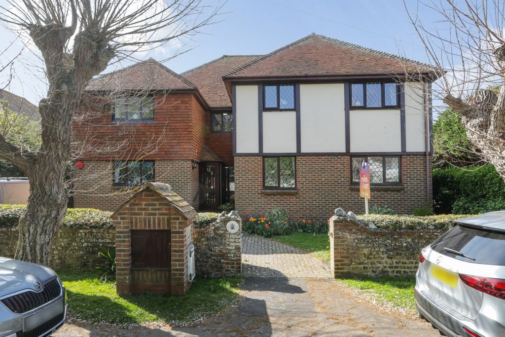2 bed flat for saleEpple Bay Avenue, Birchington, Kent CT7