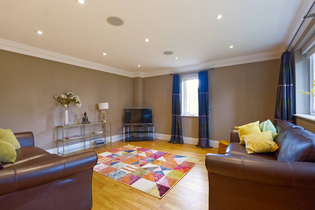 Additional image 4 of 4 bed detached house for saleOakley Gardens, Brockham Park RH3