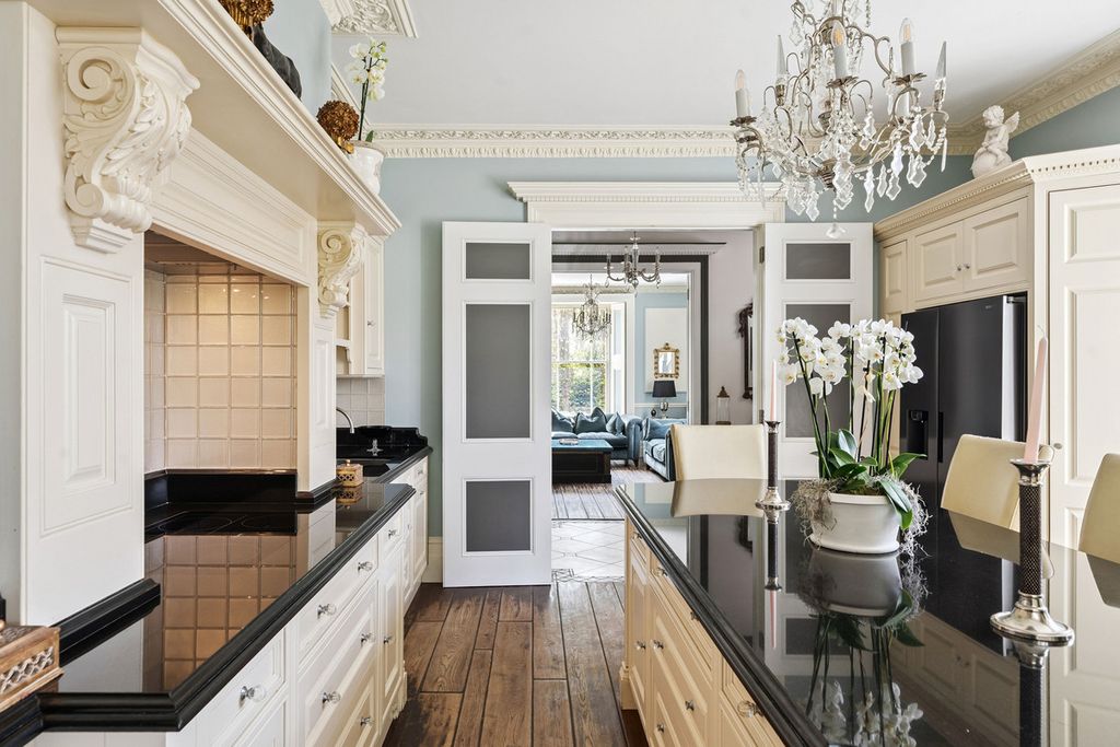 Additional image 7 of 6 bed detached house for saleChurchfields, Broxbourne EN10