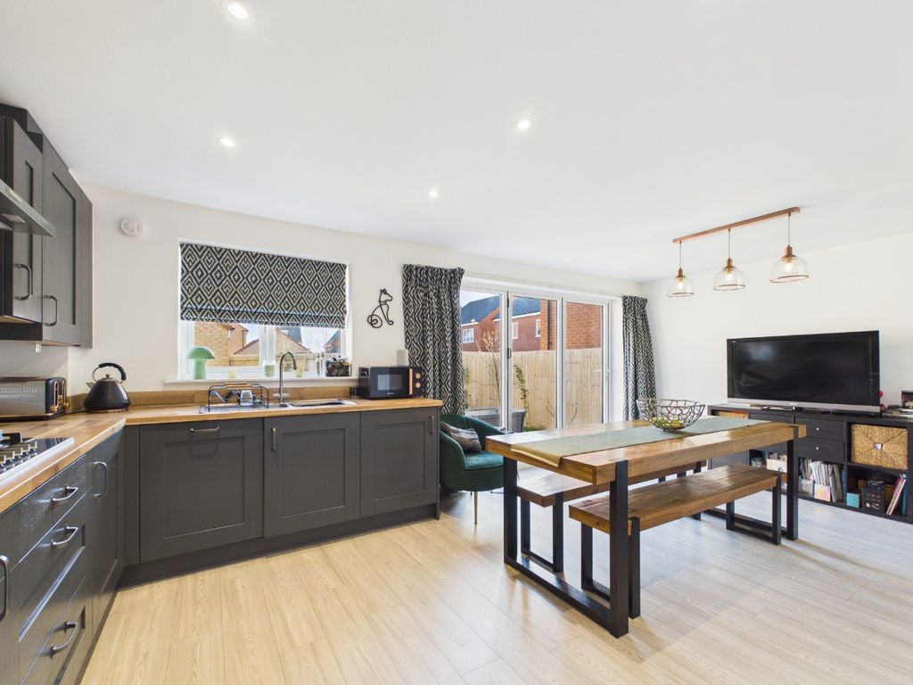 Additional image 3 of 4 bed detached house for saleDogrose Avenue, Beverley HU17