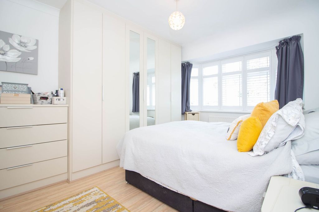 Additional image 4 of 3 bed semi-detached bungalow for saleHarrow Way, Carpenders Park, Watford WD19