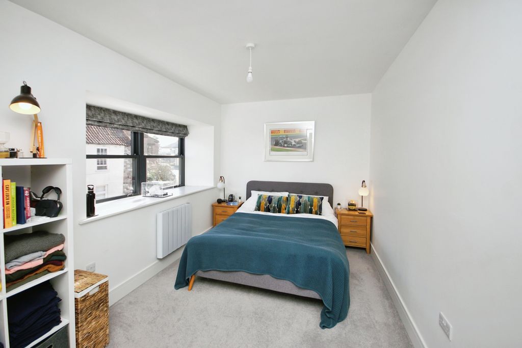 Additional image 3 of 2 bed flat for saleQuaker Lane, Bristol, Avon BS35