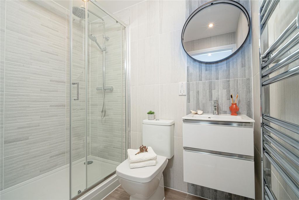 Additional image 4 of 2 bed flat for saleBreakwater Way, Sandown PO36