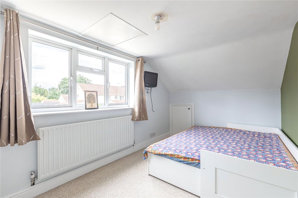 Additional image 41 of 5 bed detached house for salePinewood Avenue, New Haw, Addlestone, Surrey KT15