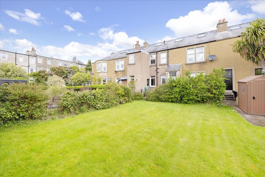 Additional image 20 of 3 bed flat for sale13 Park Crescent, Edinburgh EH16