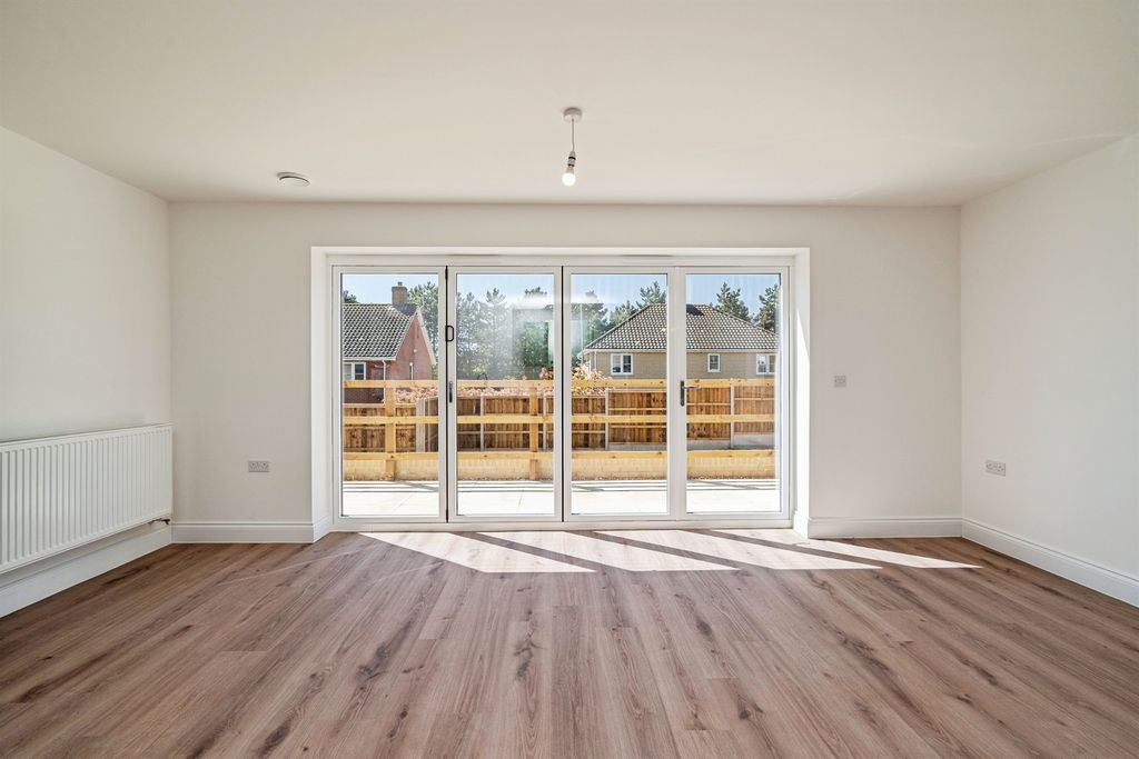 Additional image 3 of 2 bed detached bungalow for saleJubilee Way, Holton, Halesworth IP19