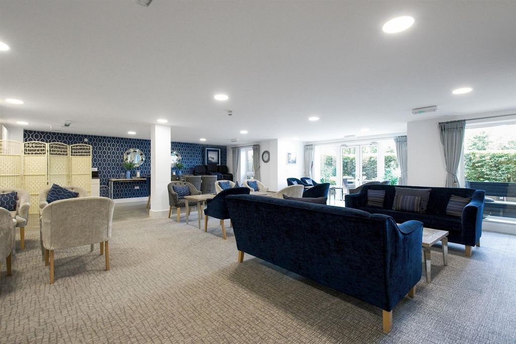 Additional image 10 of 2 bed flat for saleAlbion Road, Bexleyheath DA6