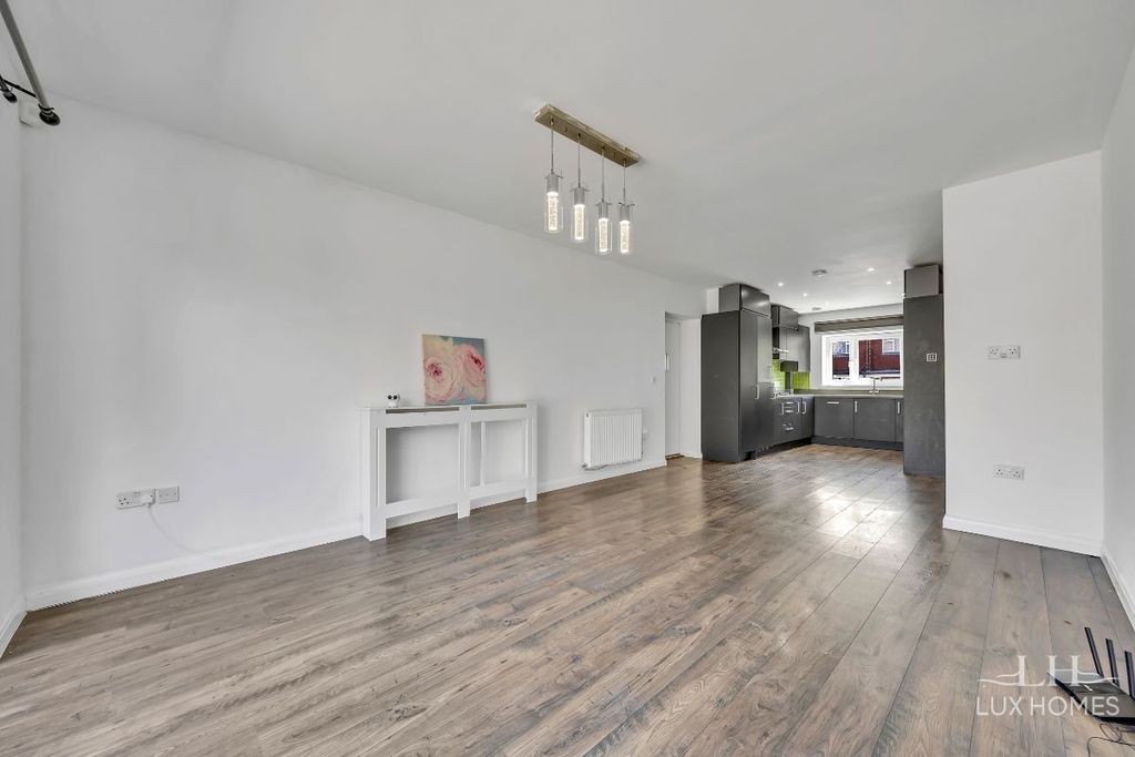 Additional image 6 of 5 bed detached house for salePinnacle Hill, Bexleyheath DA7