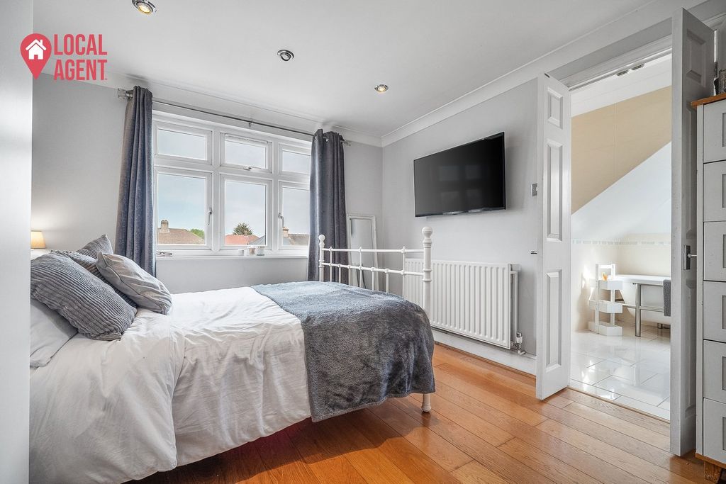 Additional image 11 of 5 bed semi-detached house for saleLansdowne Avenue, Bexleyheath DA7