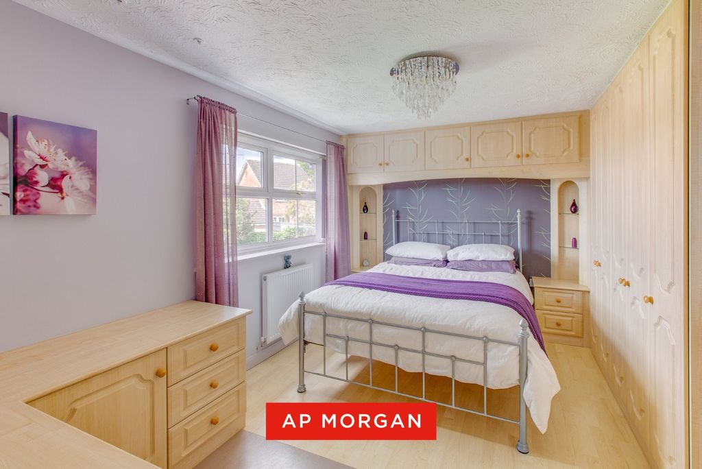 Additional image 11 of 4 bed detached house for saleHarbours Close, The Forelands, Bromsgrove, Worcestershire B61