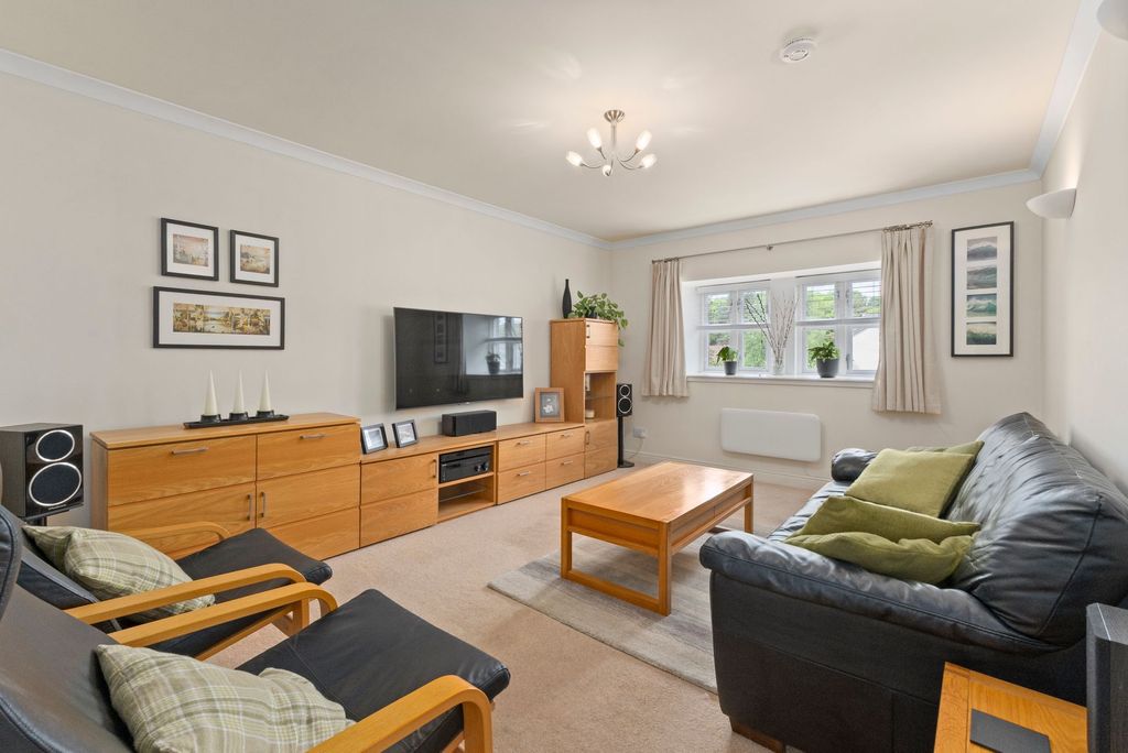 2 bed flat for saleThe Maltings, Linlithgow EH49 photo 3