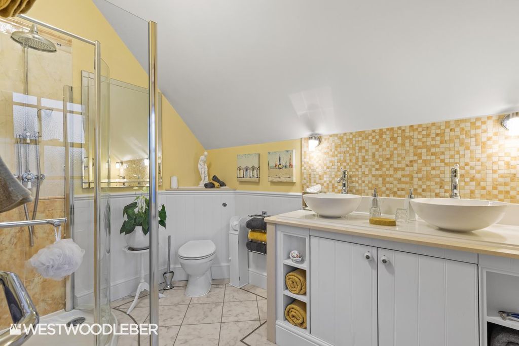 Additional image 30 of 4 bed detached house for saleStation Road, Broxbourne EN10