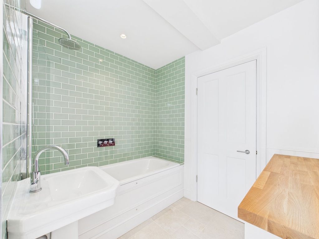 Additional image 12 of 2 bed flat for saleQueens Gardens, Broadstairs CT10