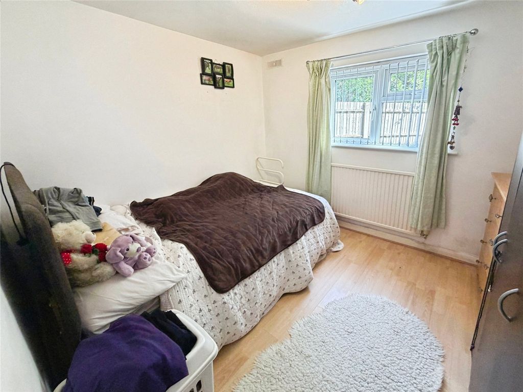 Additional image 7 of 2 bed flat for saleGrafton House, Western Road, Andover, Hampshire SP10