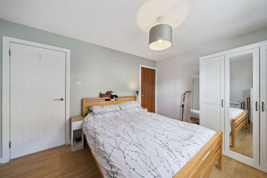 Additional image 12 of 2 bed flat for saleFlat 23 Tower Place, 6 East Clyde Street, Helensburgh G84