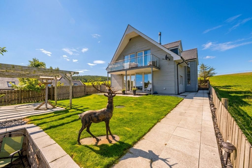 2 bed detached house for saleLumphanan, Gateside Steading AB31