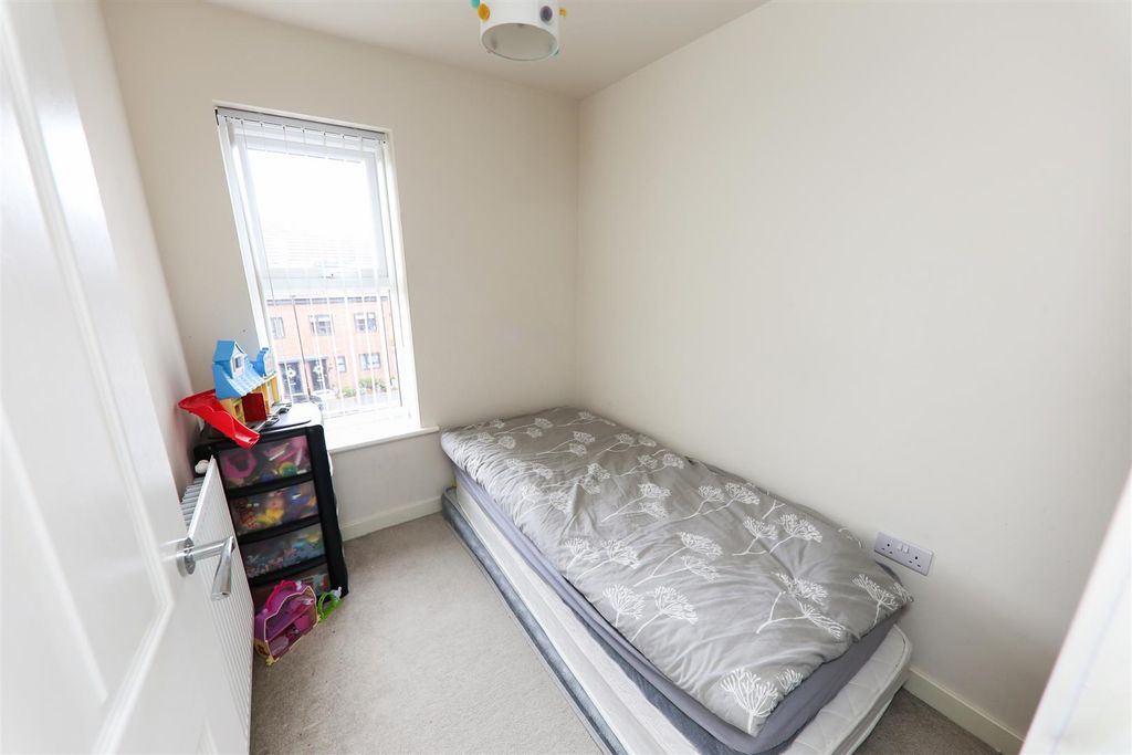 Additional image 16 of 4 bed town house for saleLakeside Boulevard, Lakeside, Doncaster DN4